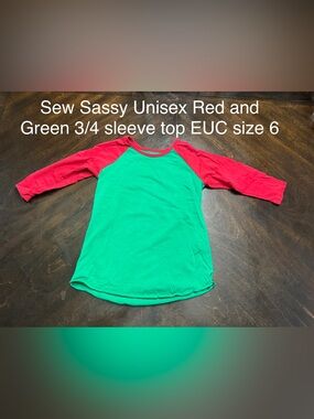 Sew Sassy Kids Red Sleeve Green Body 3/4 Sleeve Tee